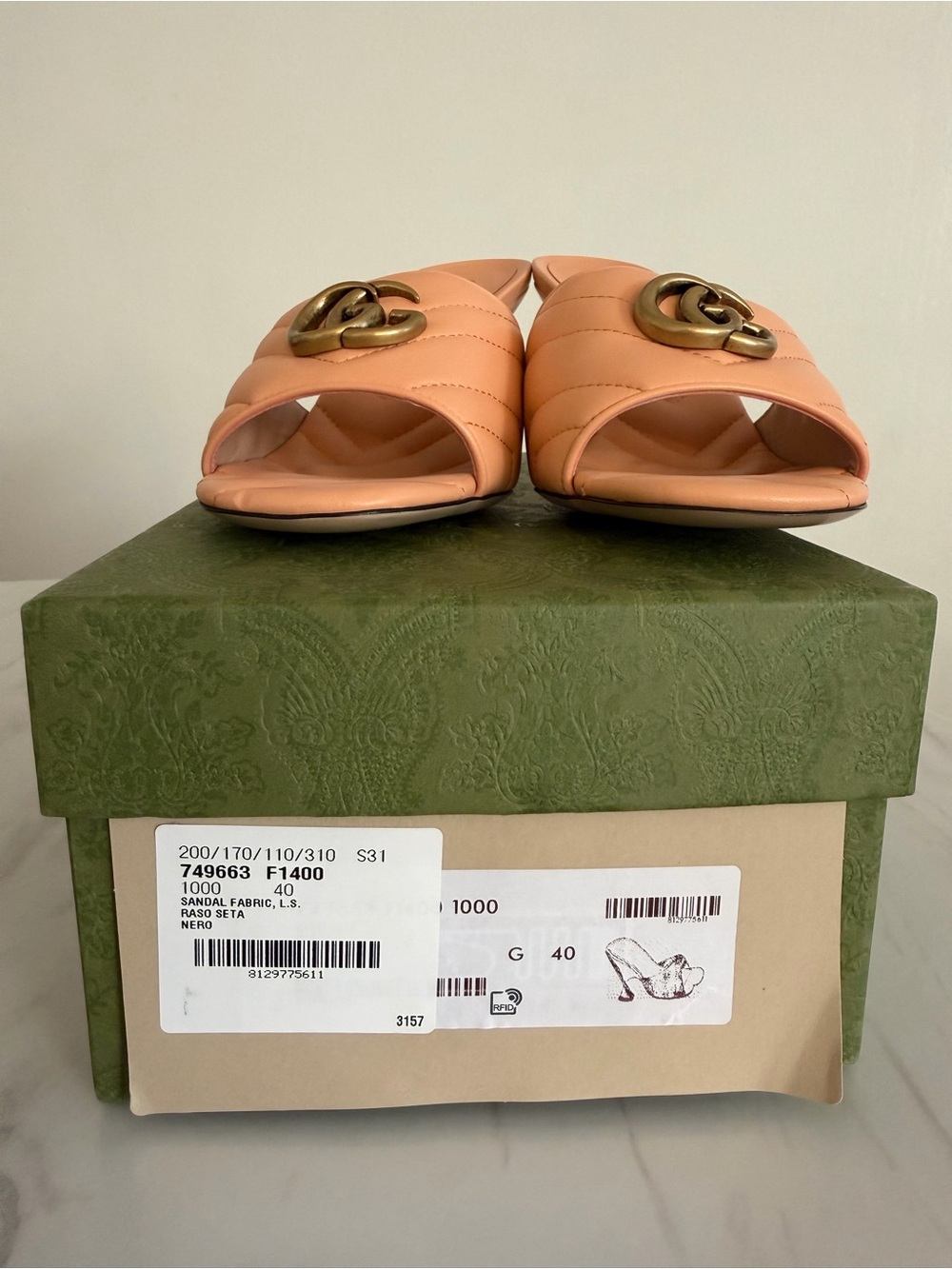 Gucci Peach Quilted Leather GG Slide Sandals - Picture 3 of 5